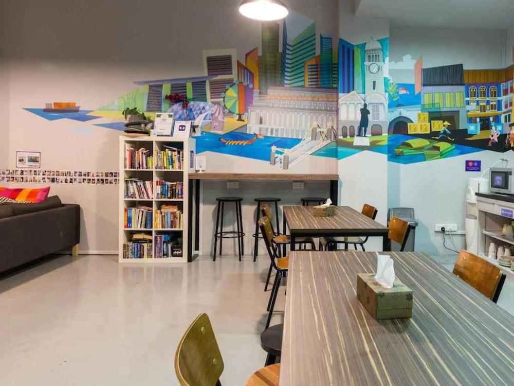 Checkers Backpackers Asrama *
